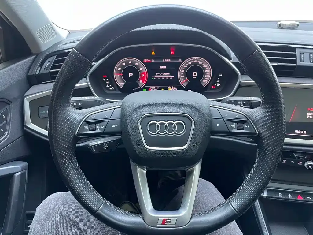 Audi Q3 Sportback — фото 6