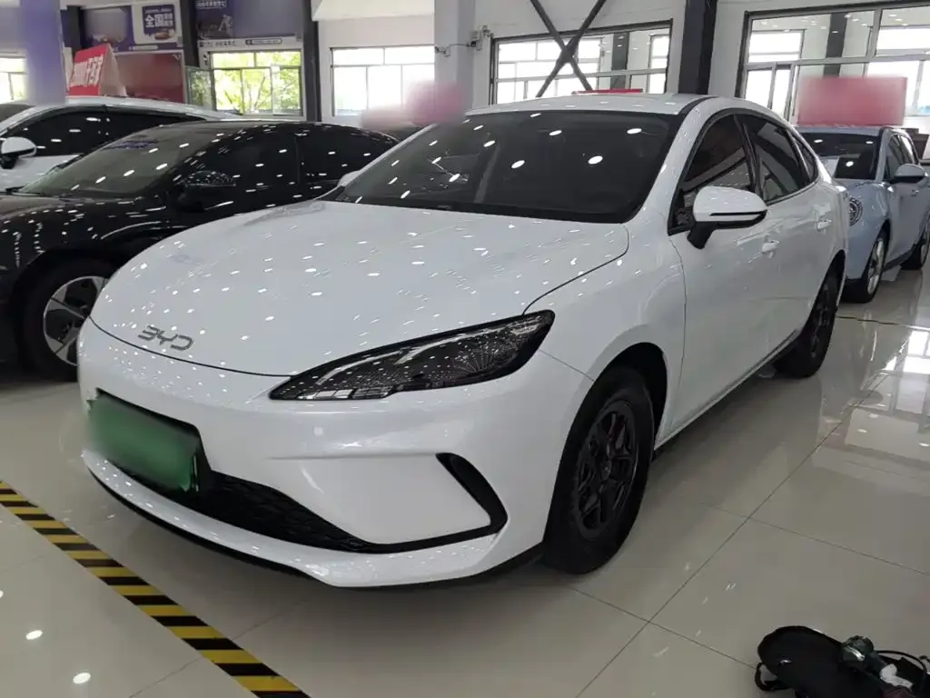 BYD Seal 05 DM-i — фото 1