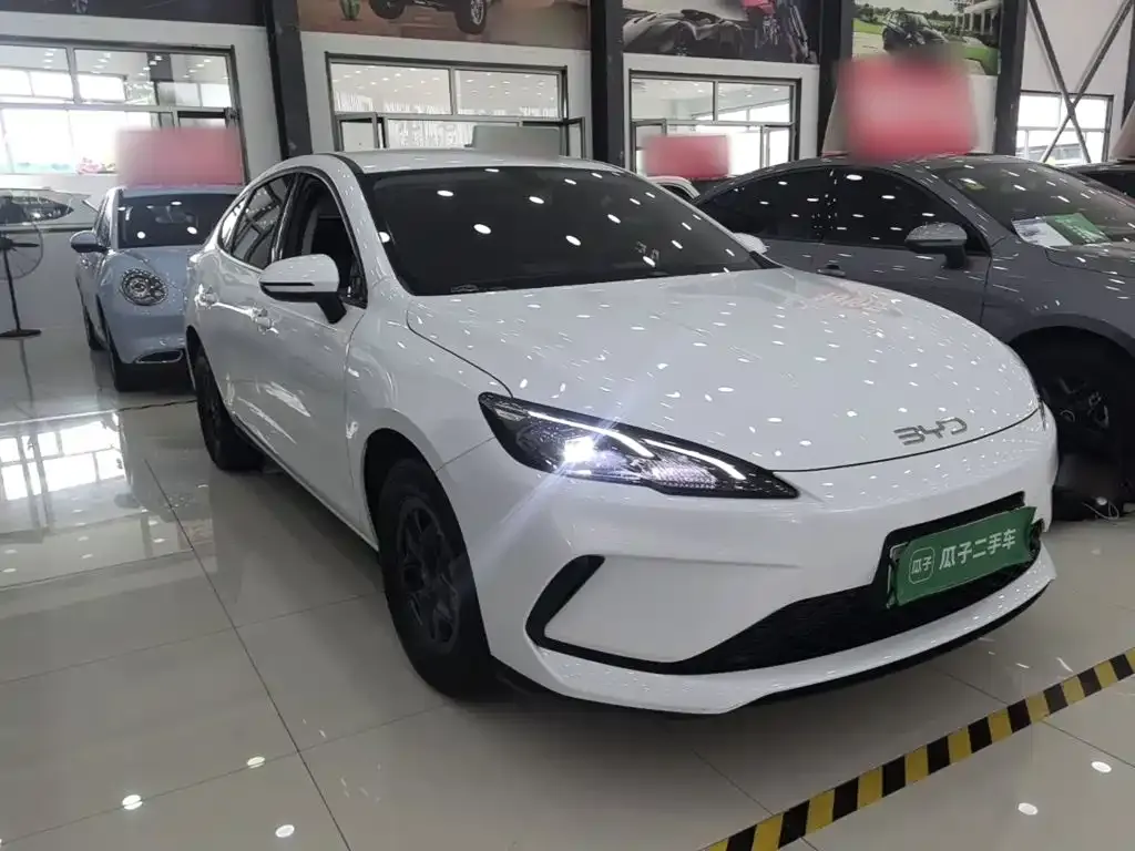 BYD Seal 05 DM-i — фото 6