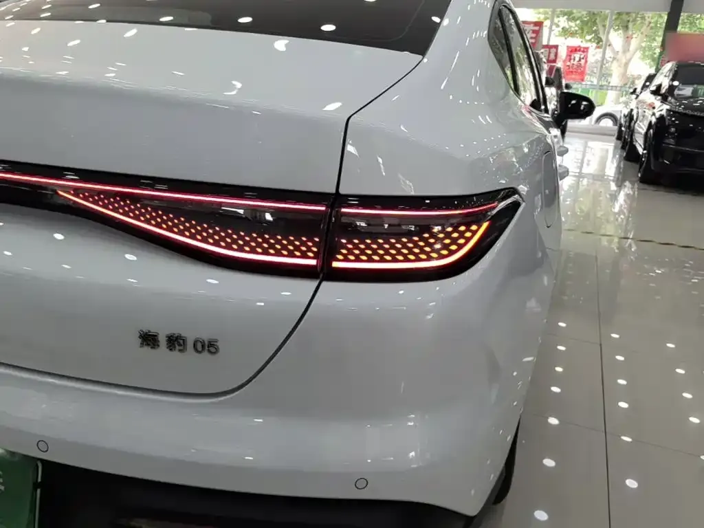 BYD Seal 05 DM-i — фото 3