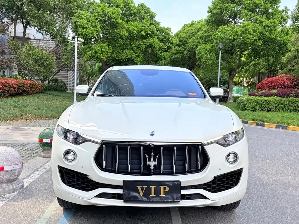 Maserati Levante — фото 7