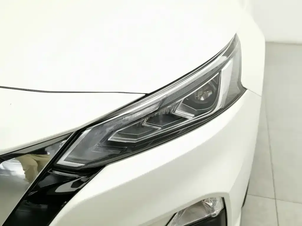 Nissan Teana — фото 2