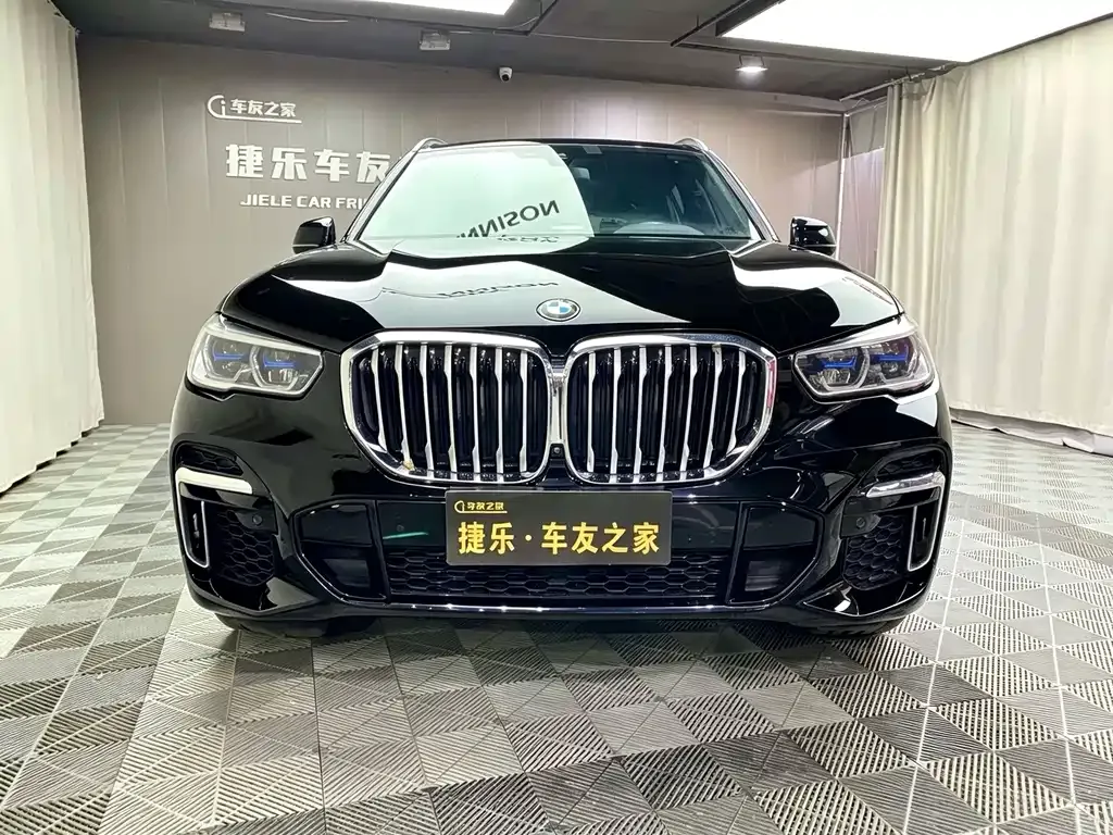 BMW X5 — фото 10