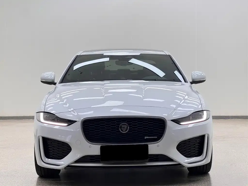 Jaguar XEL — фото 9