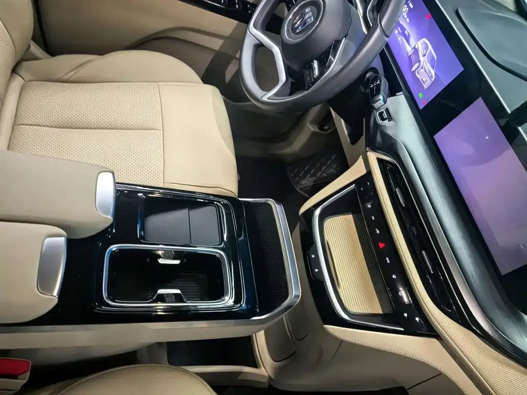 Buick GL8 Hybrid — фото 8