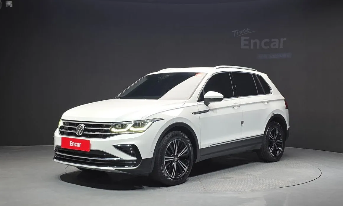 Volkswagen Tiguan — фото 1