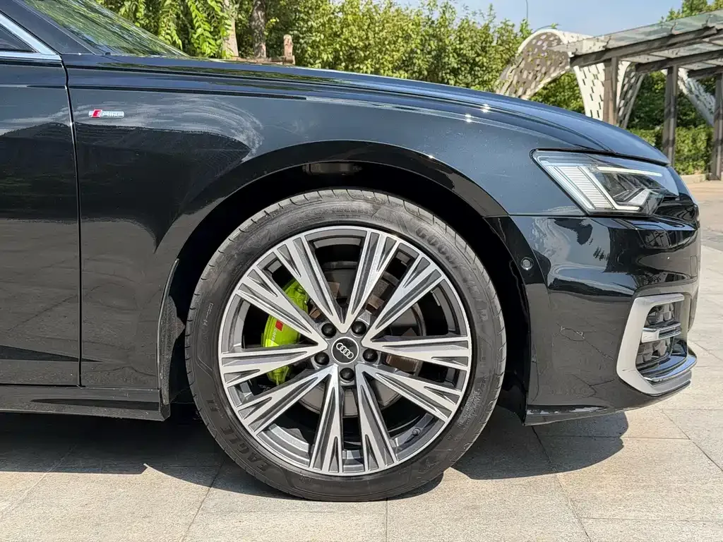 Audi A6L — фото 6