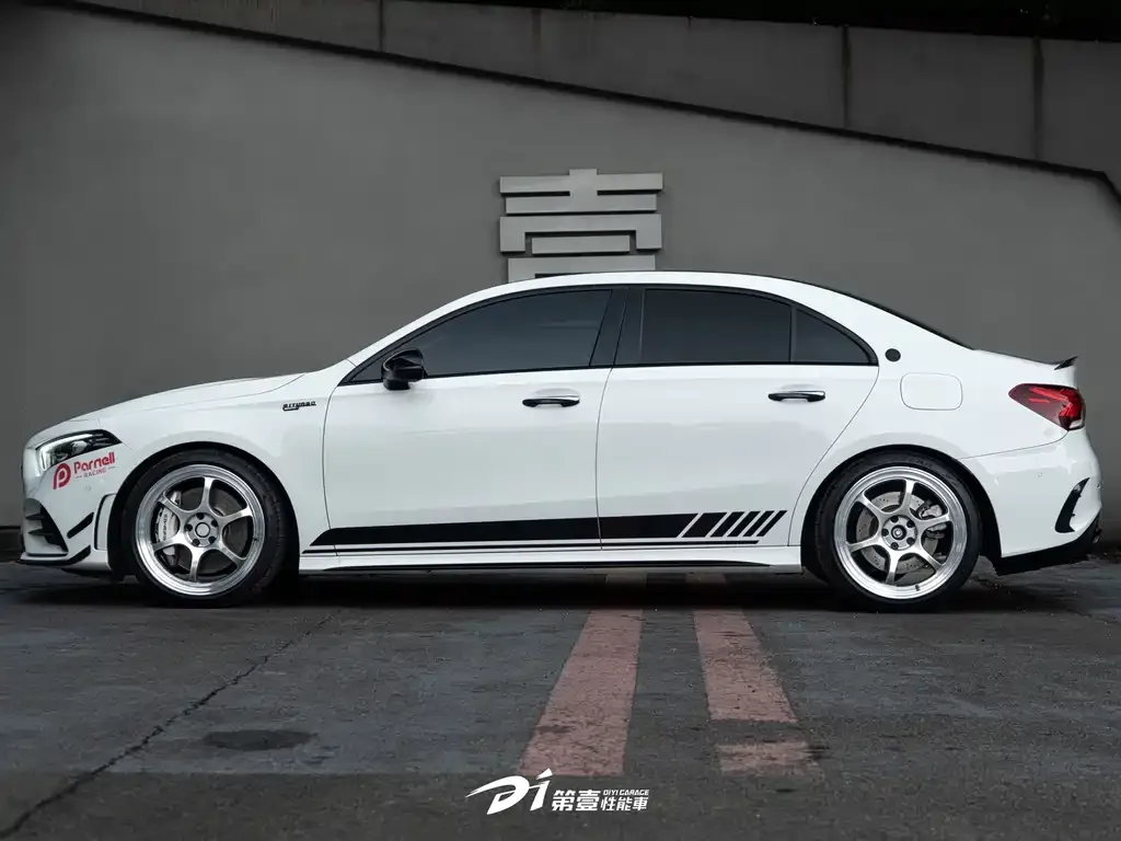 Mercedes-Benz A-Class AMG — фото 10