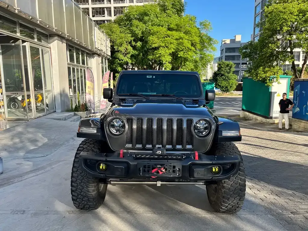 Jeep Gladiator — фото 8