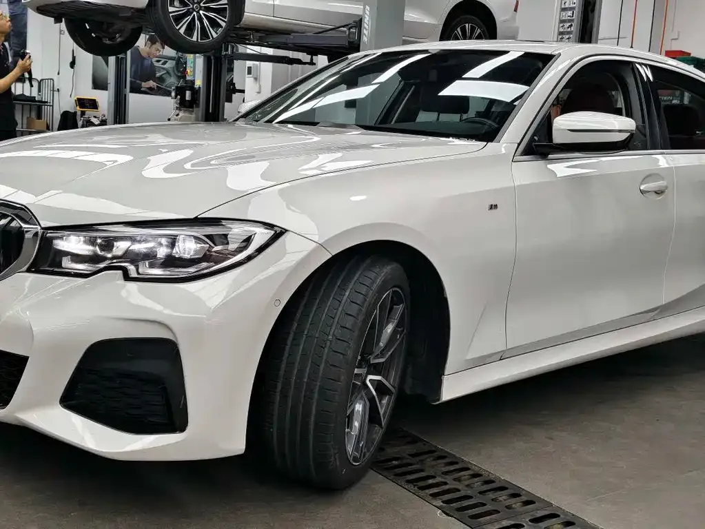 BMW 3 Series — фото 1