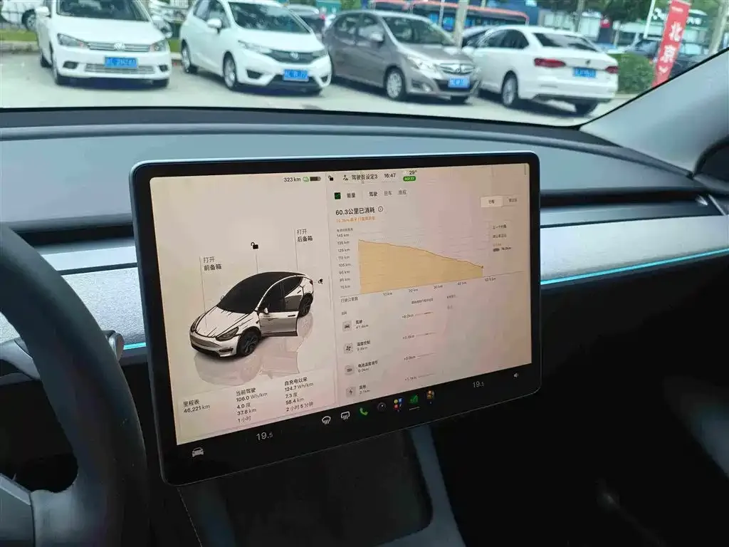 Tesla Model Y — фото 3