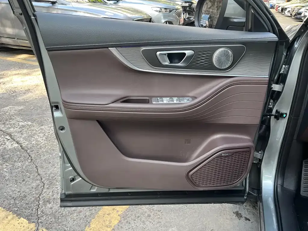 Chery Tiggo 8 PLUS — фото 8