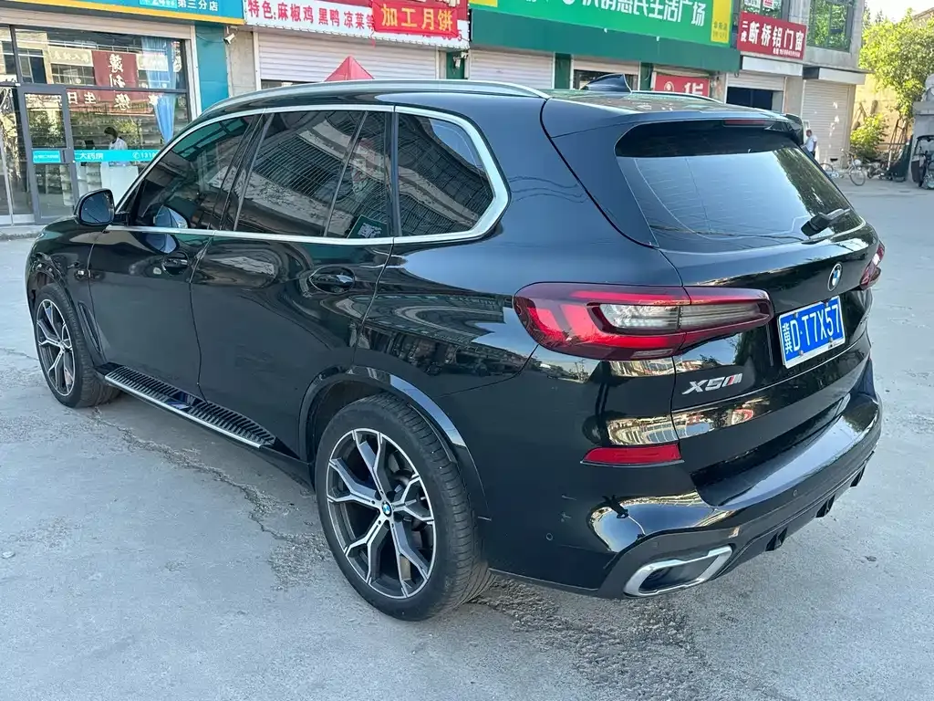 BMW X5 (Import) — фото 2