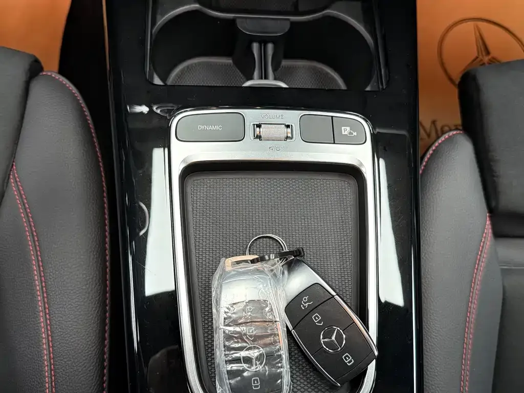 Mercedes-Benz CLA (Import) — фото 9