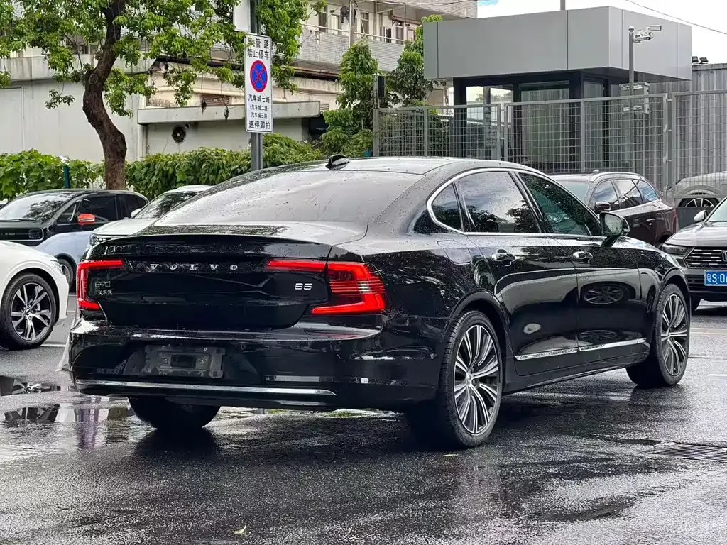 Volvo S90 — фото 7