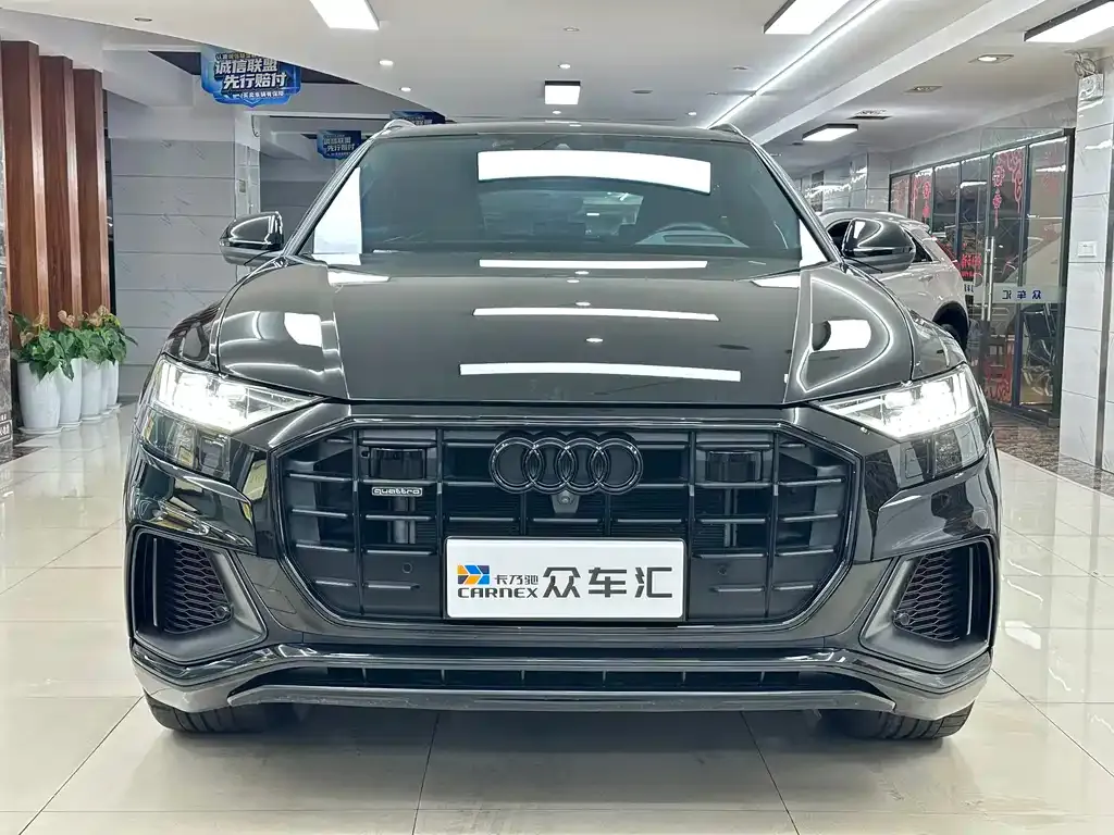 Audi Q8 — фото 9