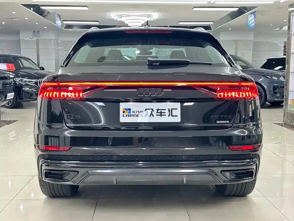 Audi Q8 — фото 3
