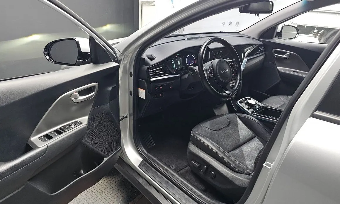 Kia Niro — фото 10