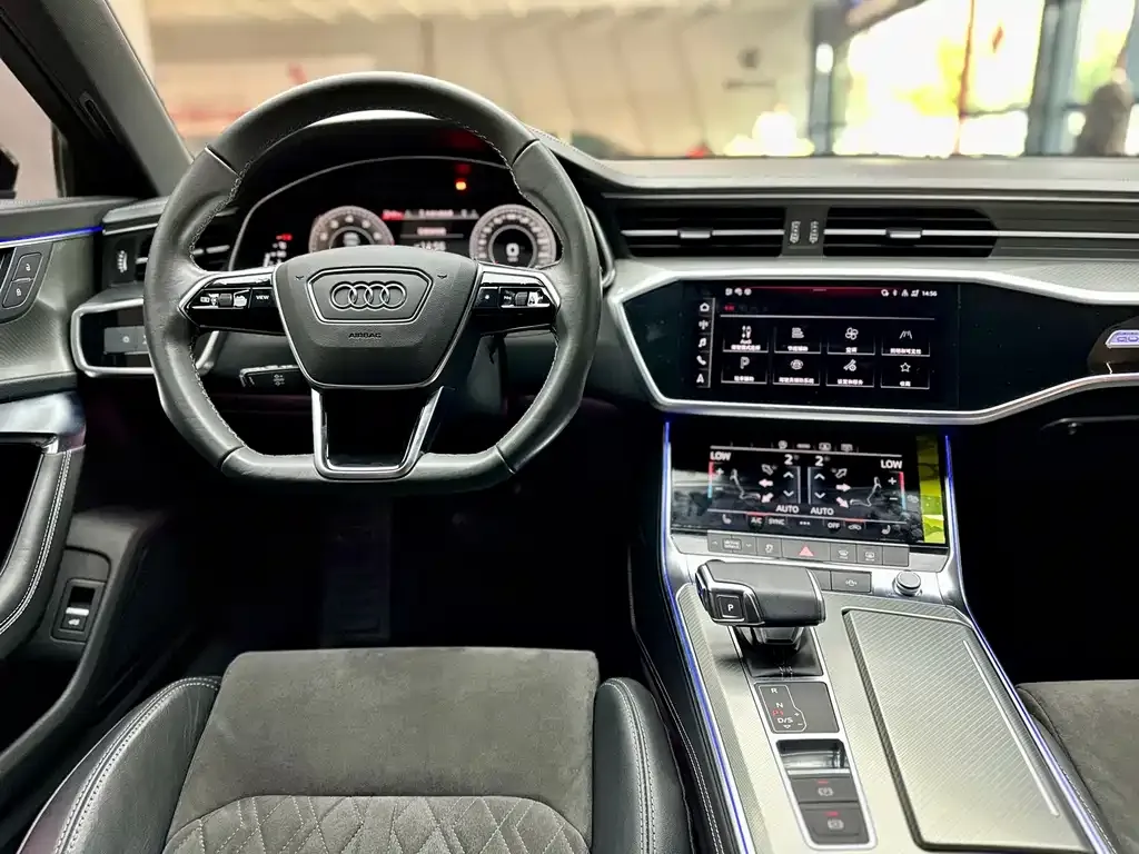 Audi A6L — фото 7