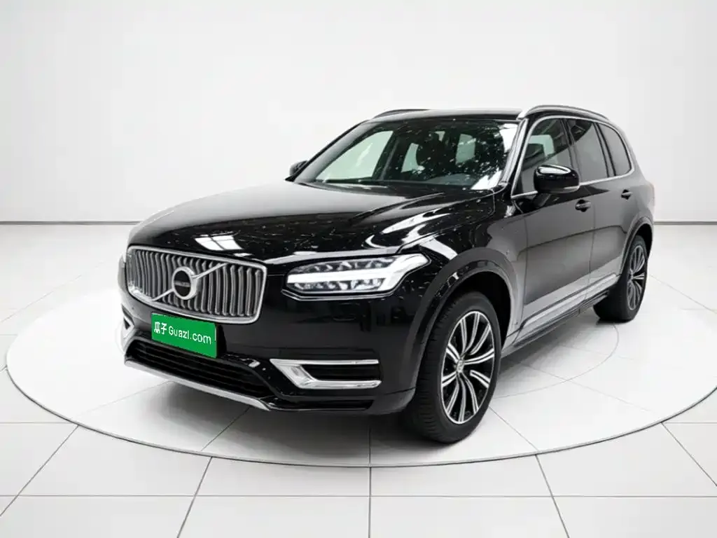 Volvo XC90 — фото 1