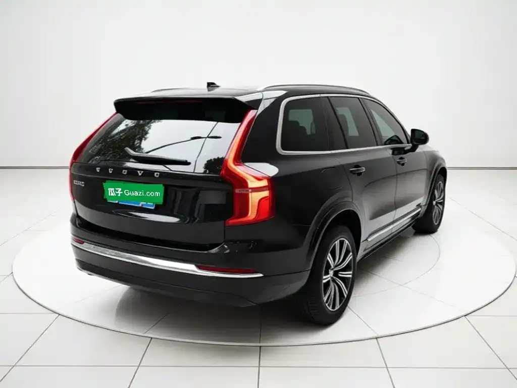Volvo XC90 — фото 3