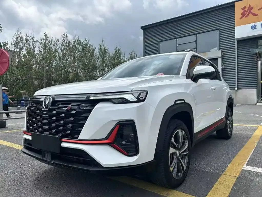 Changan CS35PLUS — фото 1
