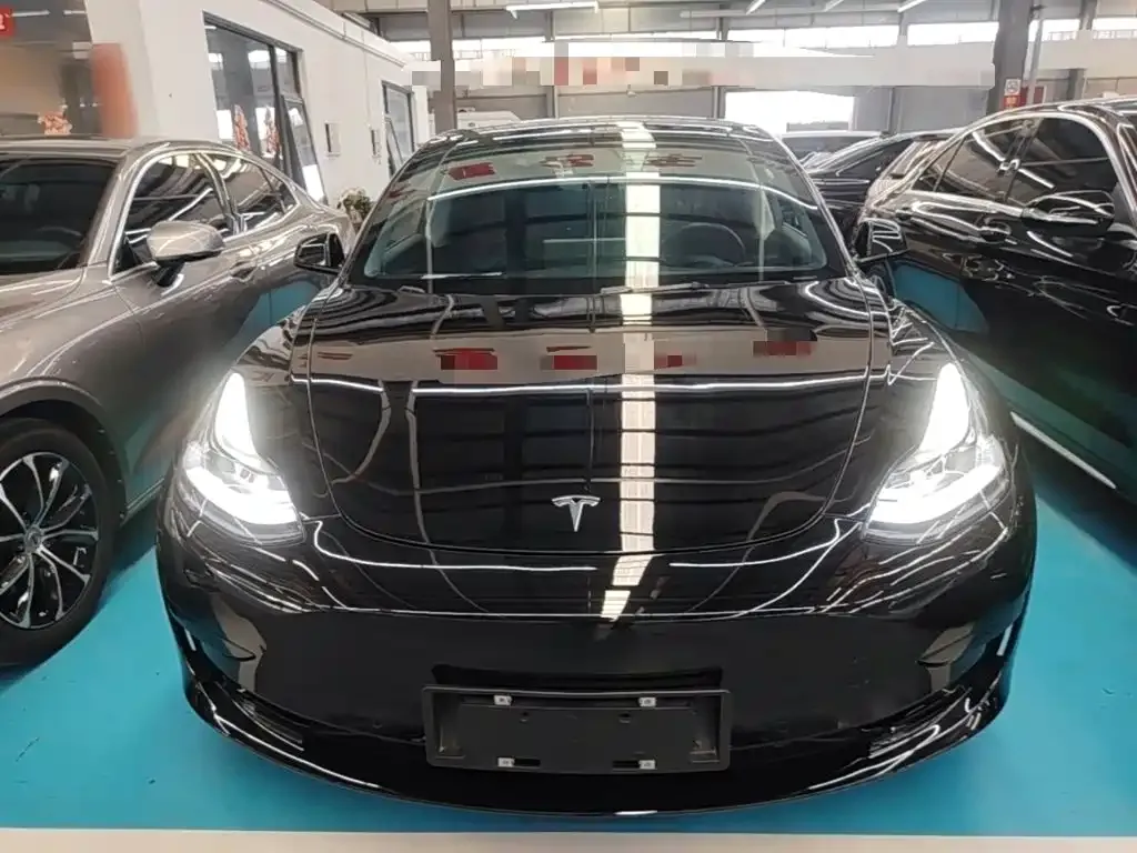 Tesla Model 3 — фото 6