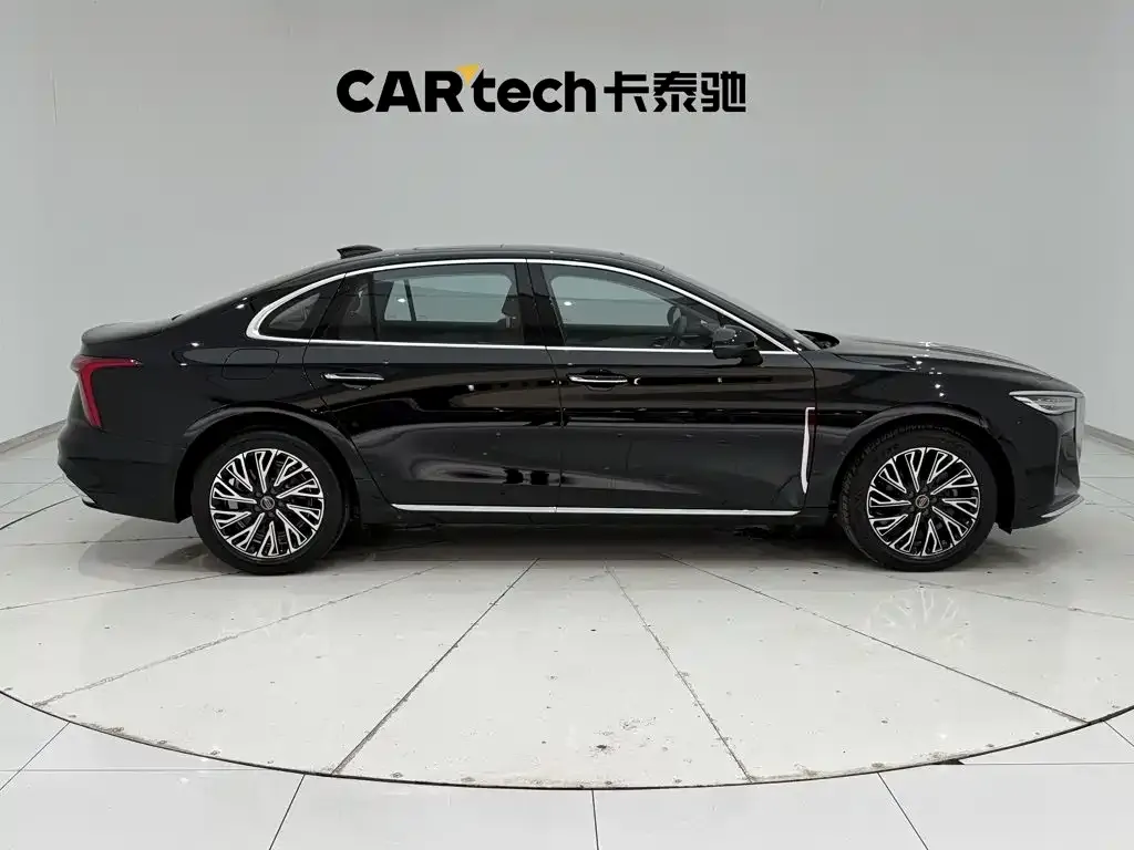 Hongqi H5 — фото 3