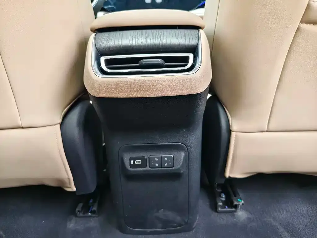 Changan CS75 PLUS — фото 4