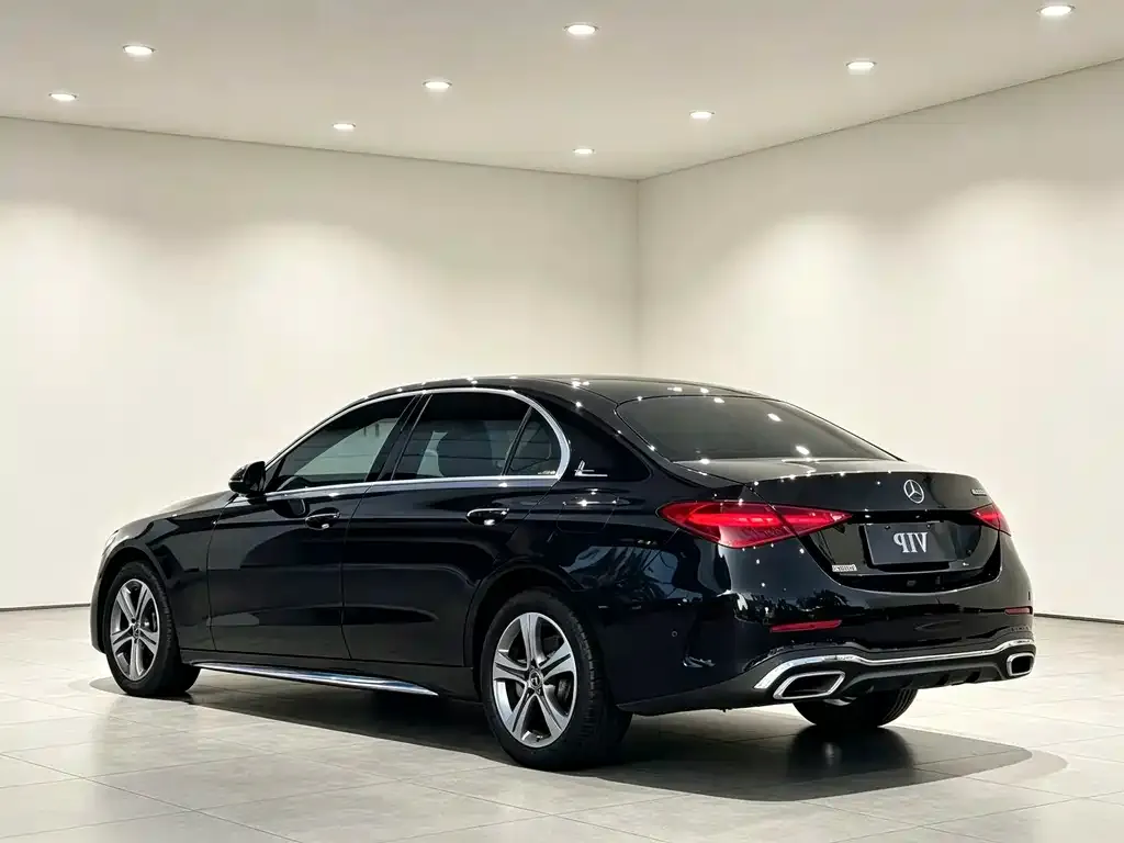 Mercedes-Benz C-Class — фото 6