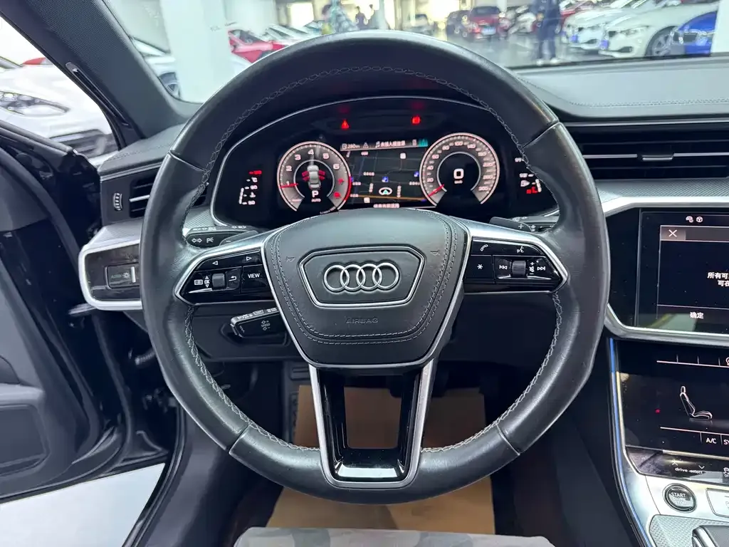 Audi A6L — фото 10