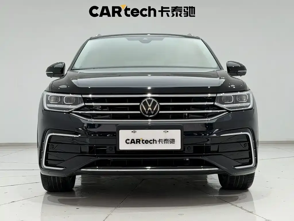 Volkswagen Tiguan L — фото 3