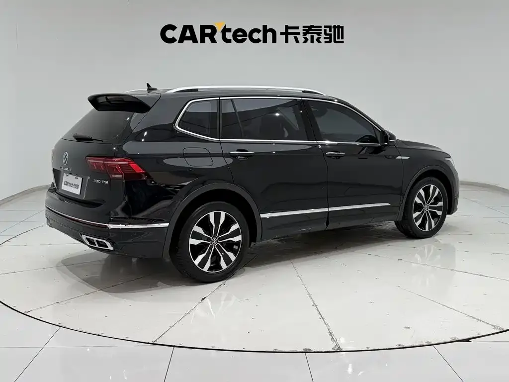 Volkswagen Tiguan L — фото 9