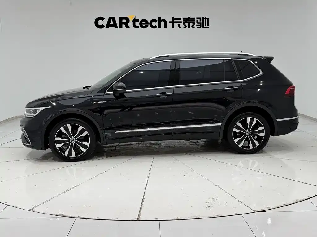 Volkswagen Tiguan L — фото 6