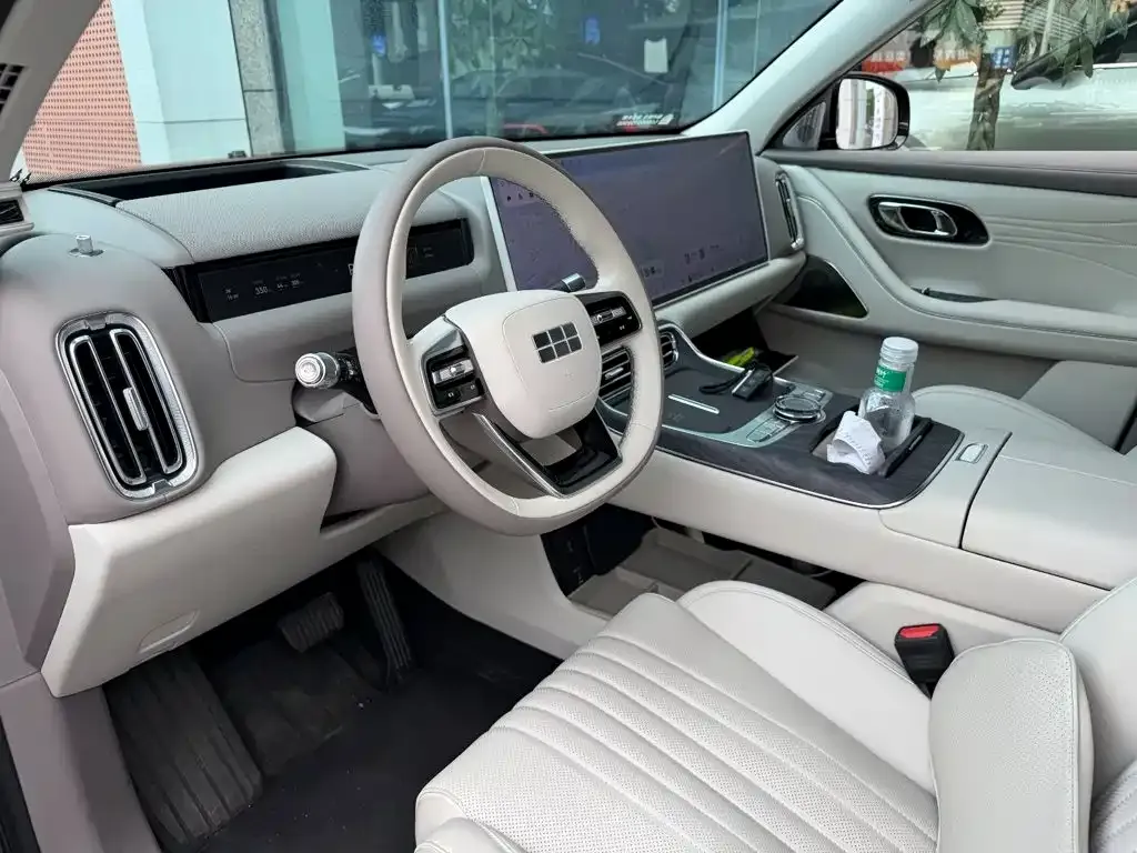 Geely Galaxy M9 — фото 4
