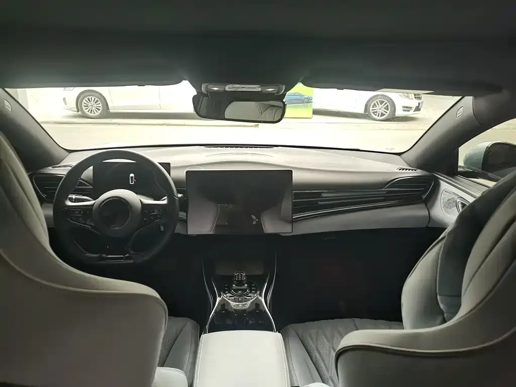 BYD Seal — фото 9