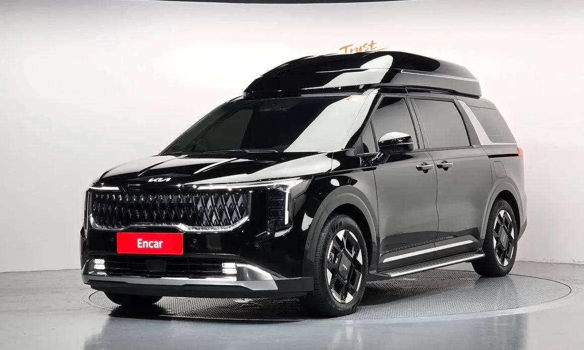 Kia Carnival — фото 1