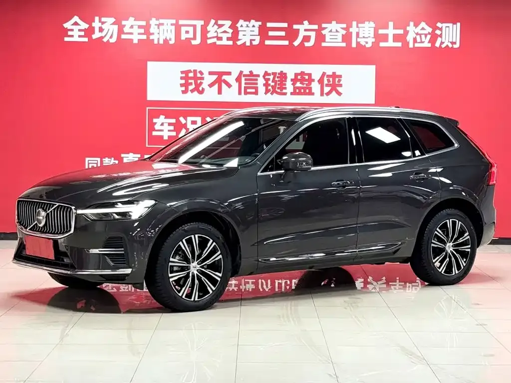 Volvo XC60 — фото 1