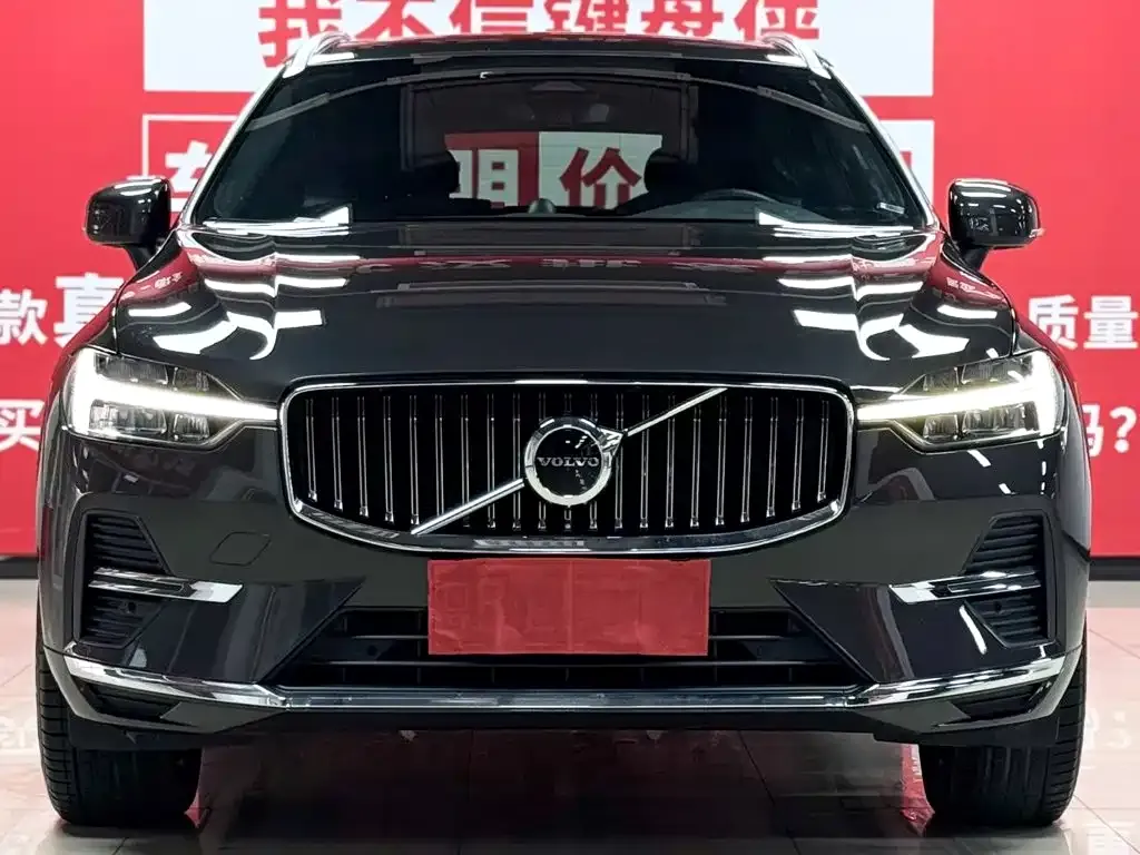 Volvo XC60 — фото 9