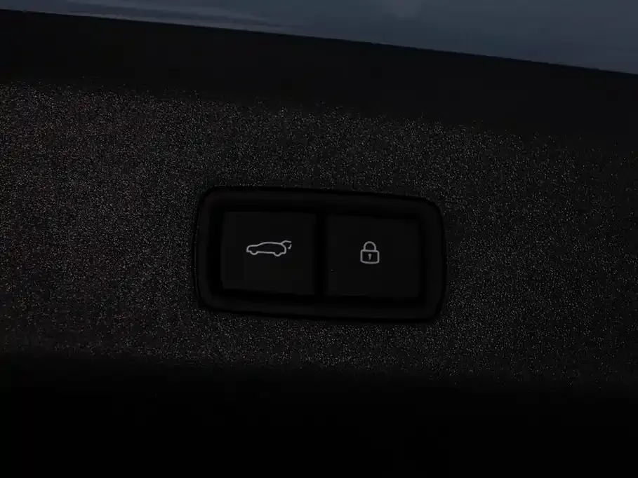 Li Auto Li i8 — фото 6