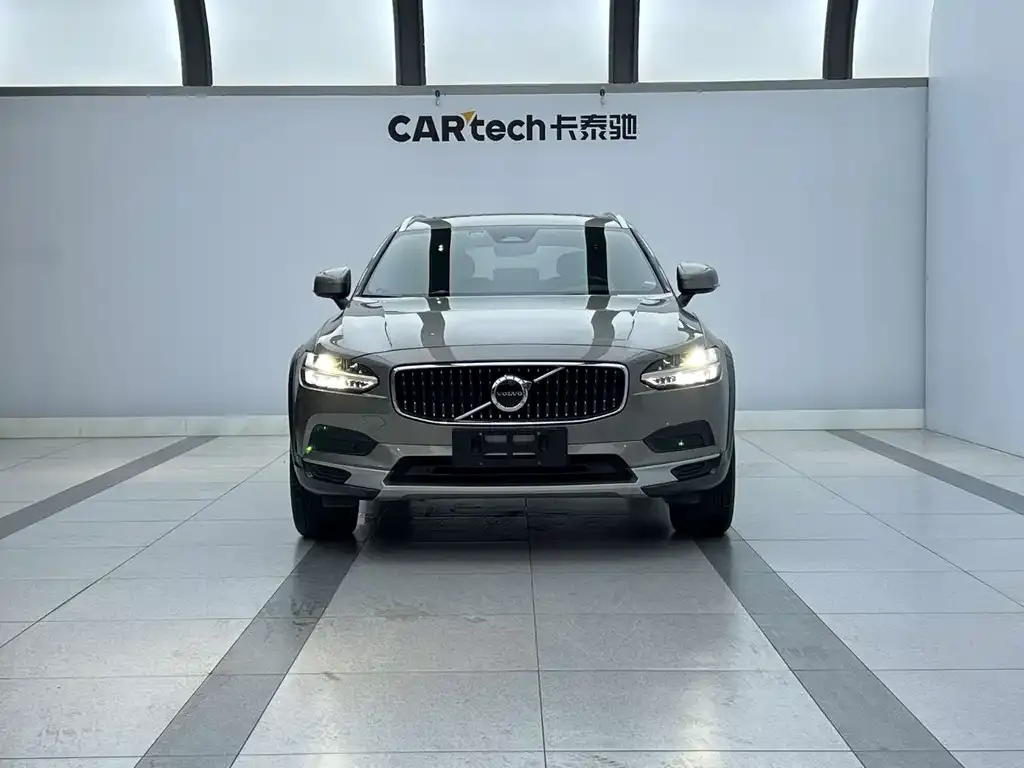 Volvo V90 — фото 2