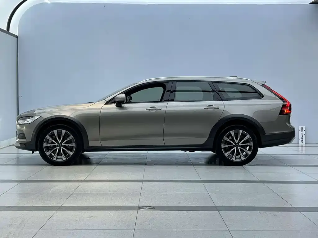 Volvo V90 — фото 6