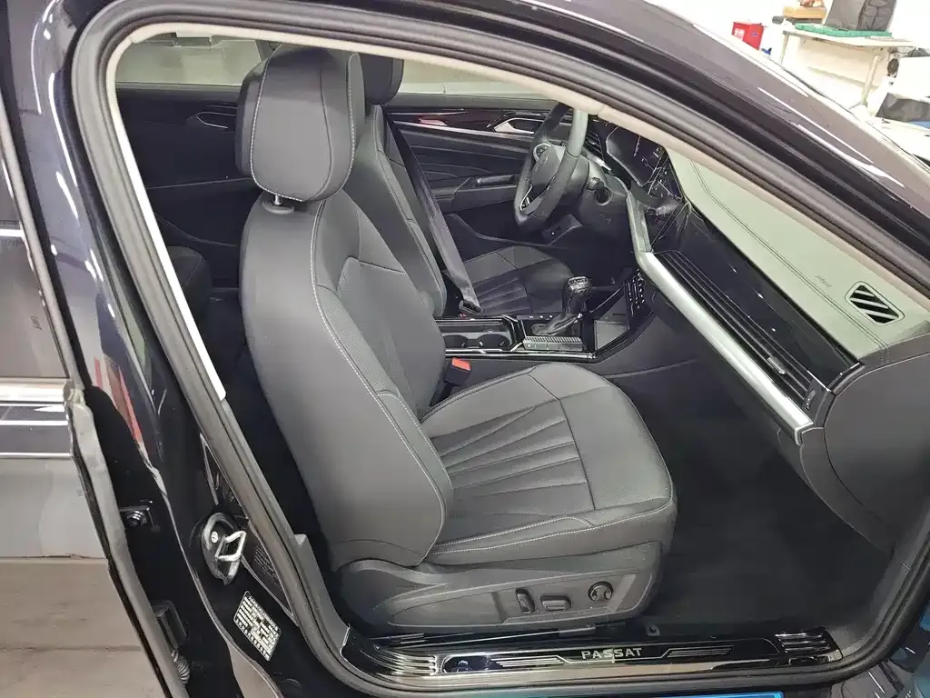 Volkswagen Passat — фото 9