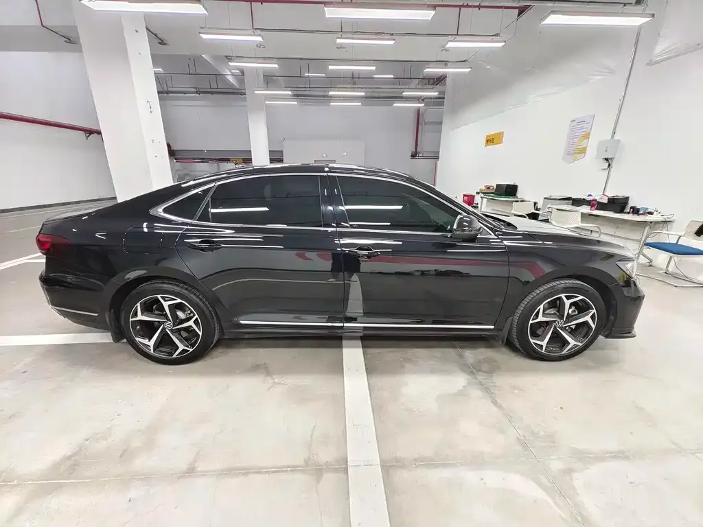 Volkswagen Passat — фото 3
