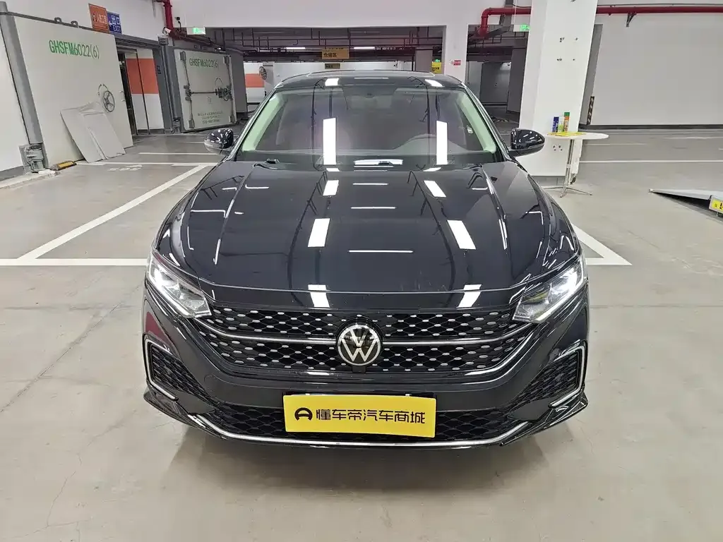 Volkswagen Passat — фото 4