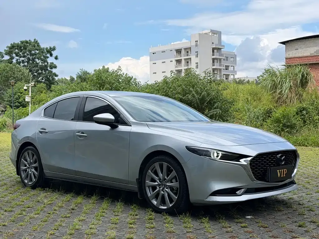 Mazda 3 Axela — фото 3