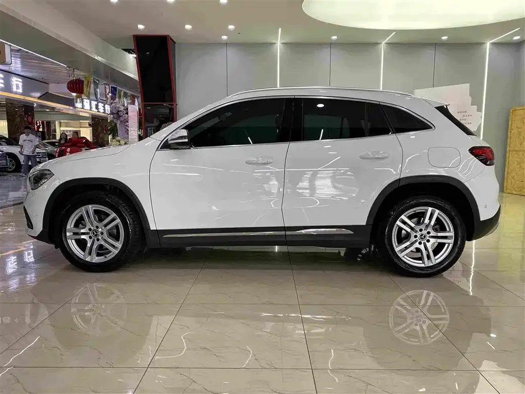Mercedes-Benz GLA — фото 4