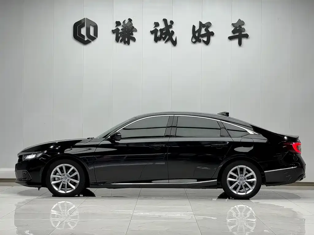 Honda Accord — фото 6