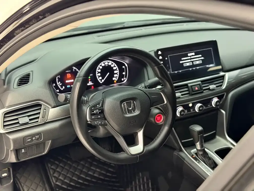 Honda Accord — фото 9