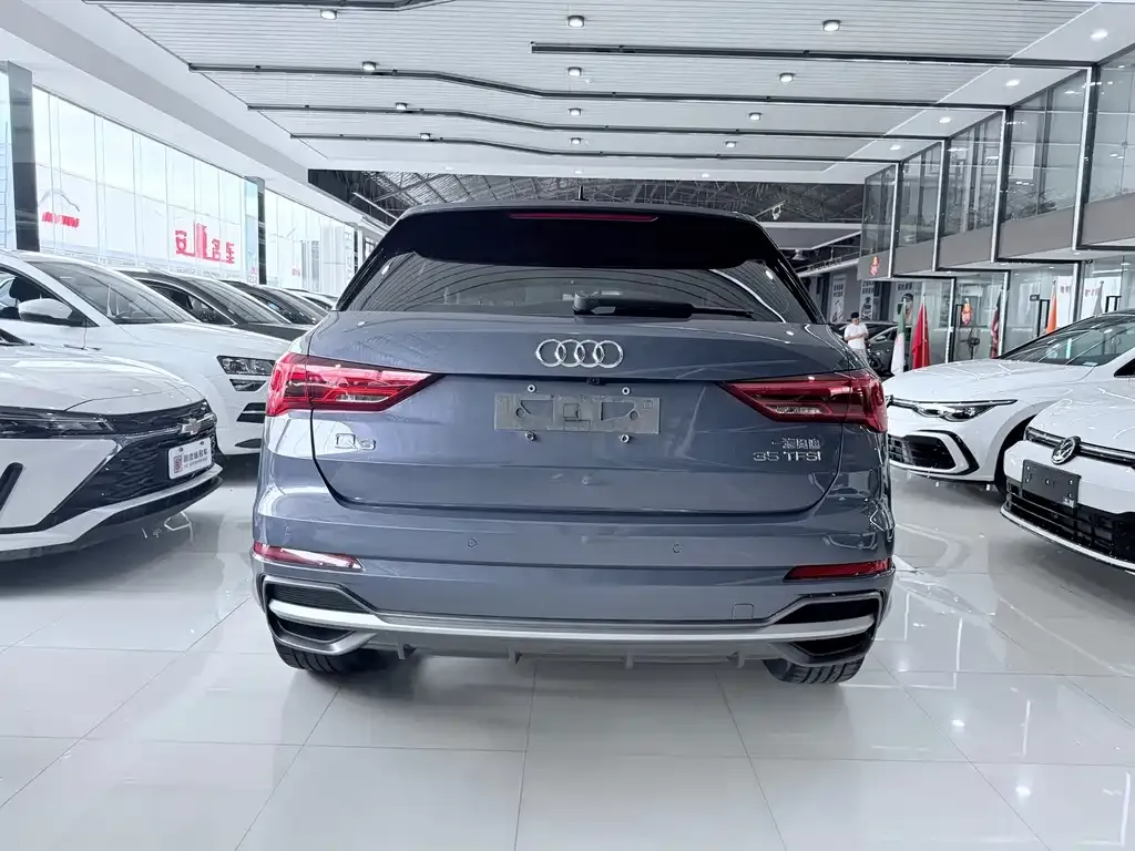 Audi Q3 — фото 2
